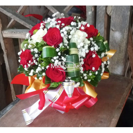 Bouquet bulles 16 roses avec support humide