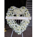 Heart-shaped spray base 60 cm