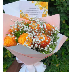 Roses oranges avec feuillage 50 cm (07 tiges)